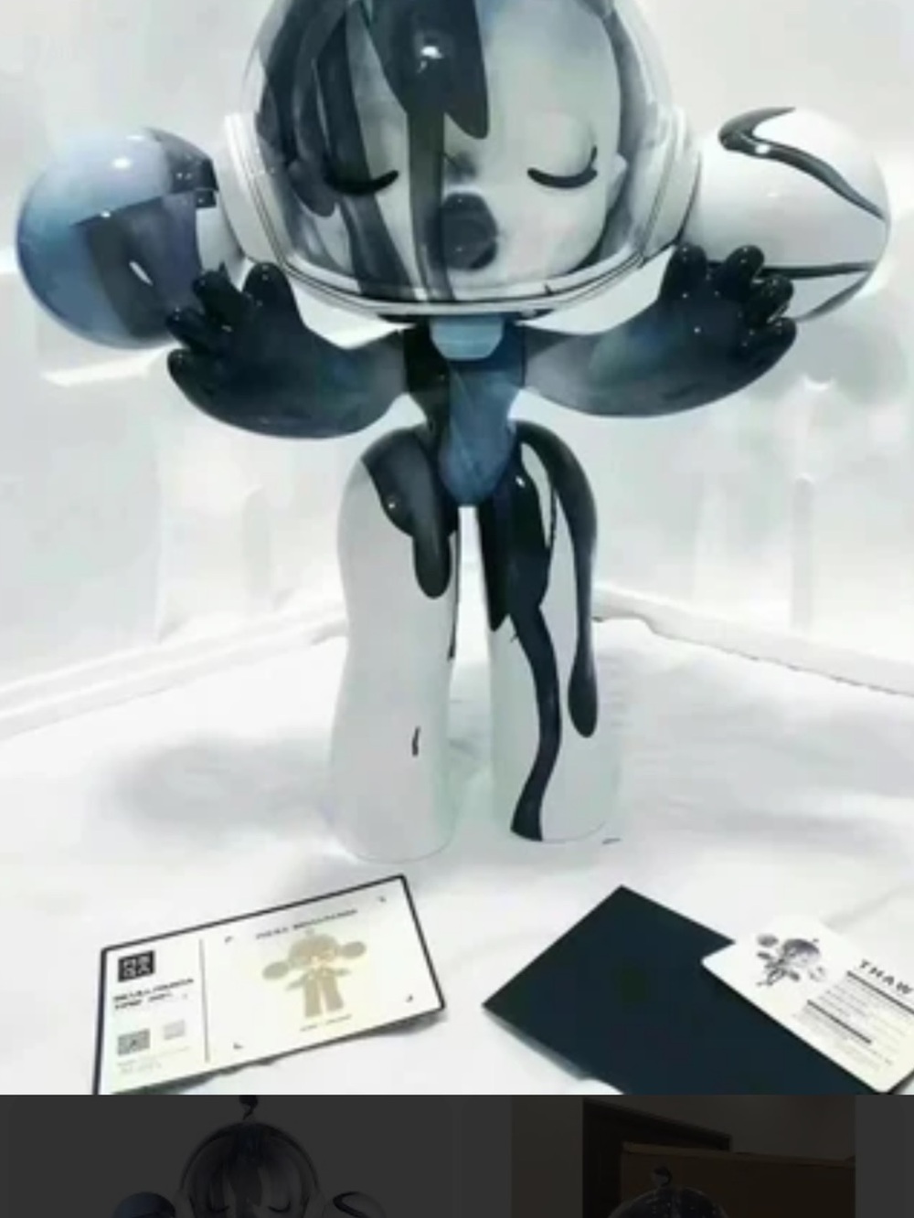 2023 Mega Skullpanda 1000% Thaw Art Toy - Silver & Blue. Beautiful!